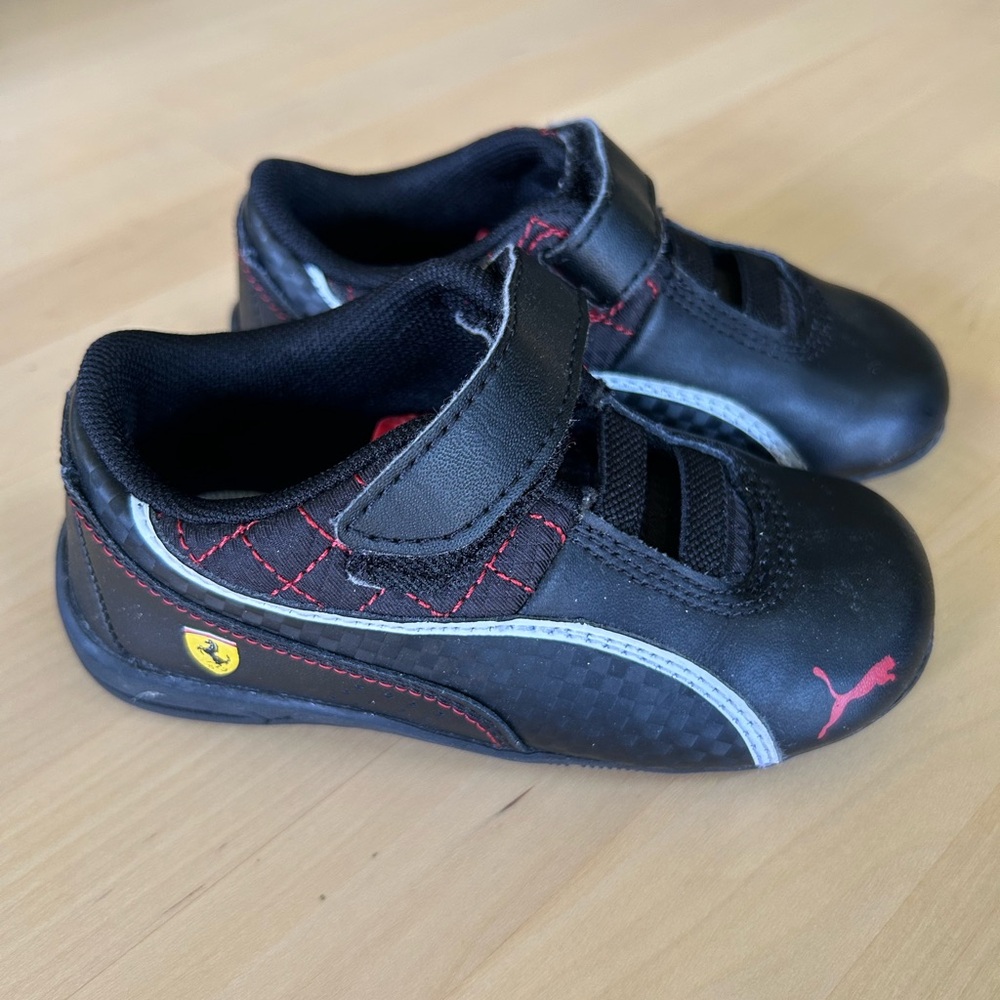 Puma Black and Red Sneakers with Velcro Closure